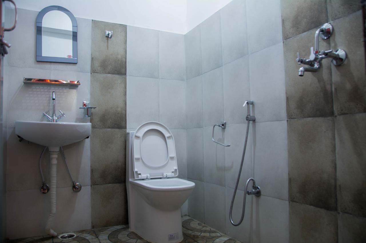 Mount Blue Tourist Hostel - 포카라 외부 사진