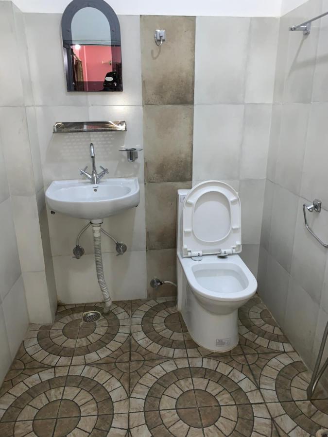 Mount Blue Tourist Hostel - 포카라 외부 사진